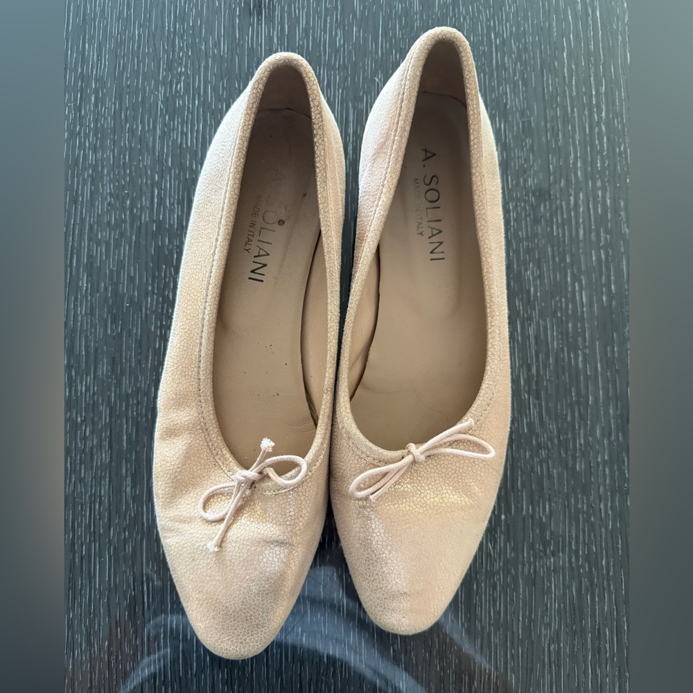 Women's Tan Ballet Flats